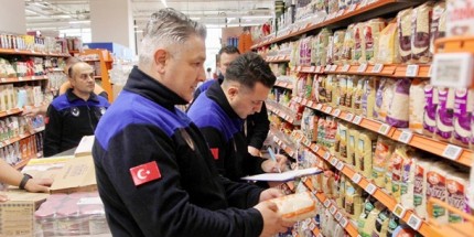 Zabıta Ekipleri Usulsüzlüğe Geçit Vermiyor